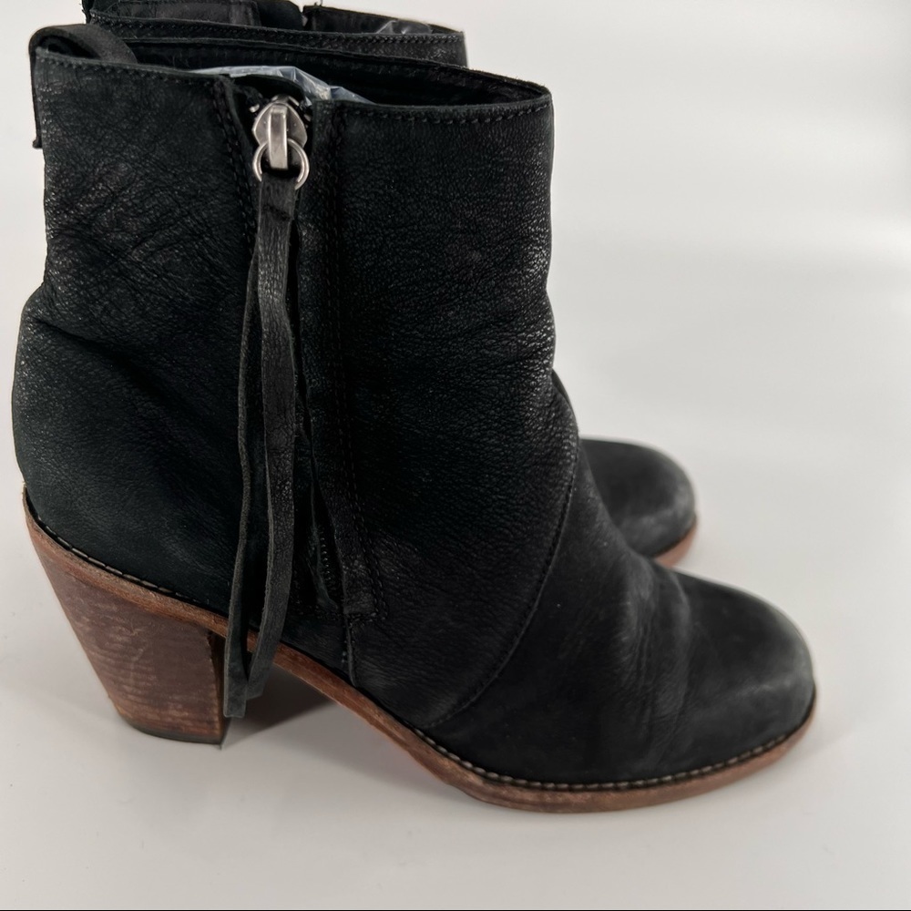 Dolce Vita black suede leather boots shoes 8 - Picture 13 of 14
